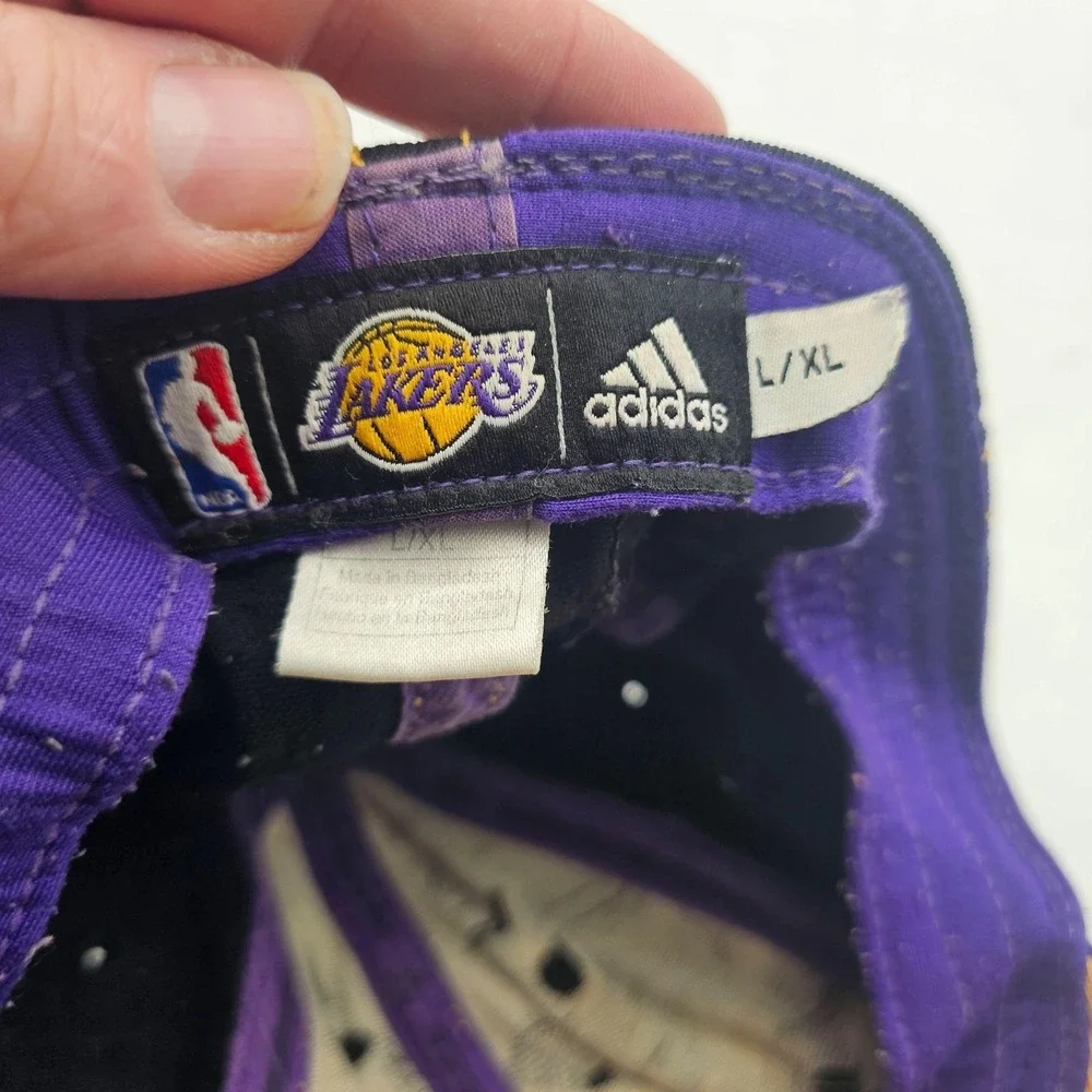 Los Angeles Lakers Hat Cap Fitted Mens XL Black Gold NBA Basketball Adidas